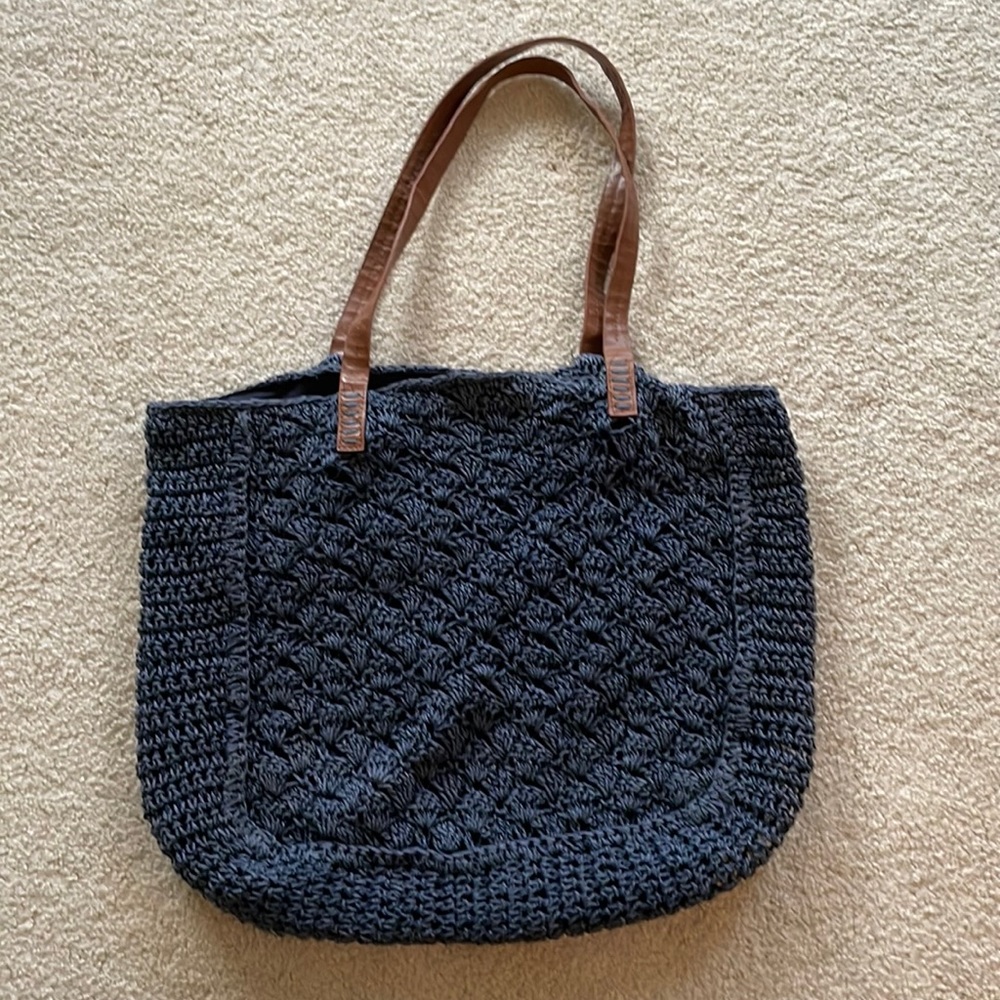 MERONA Navy blue woven straw beach bag